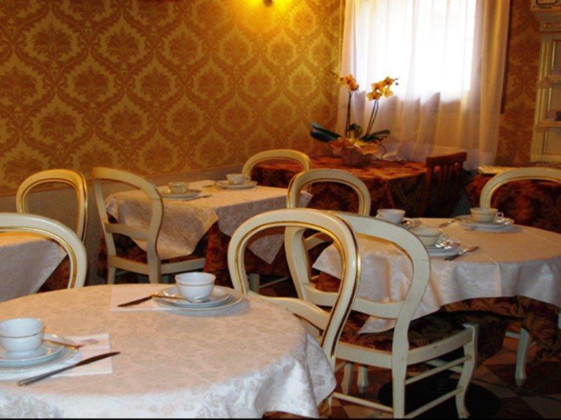 Casa Arte Hotel Венеция Екстериор снимка
